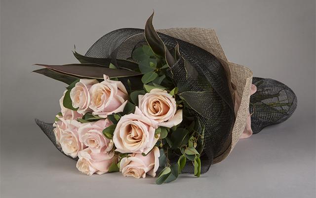 Real Florist. Real Flowers. Melbourne Online Delivery. Same Day | Mother of Pearl Wrap
