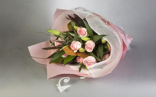Real Florist. Real Flowers. Melbourne Online Delivery. Same Day | Fragrant Lilies and Roses