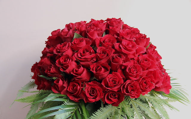 Real Florist. Real Flowers. Melbourne Online Delivery. Same Day | 99 Red Roses
