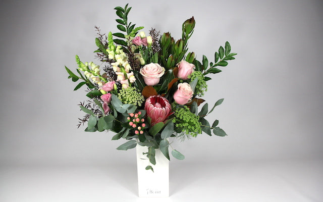 Real Florist. Real Flowers. Melbourne Online Delivery. Same Day | Luscious Blooms